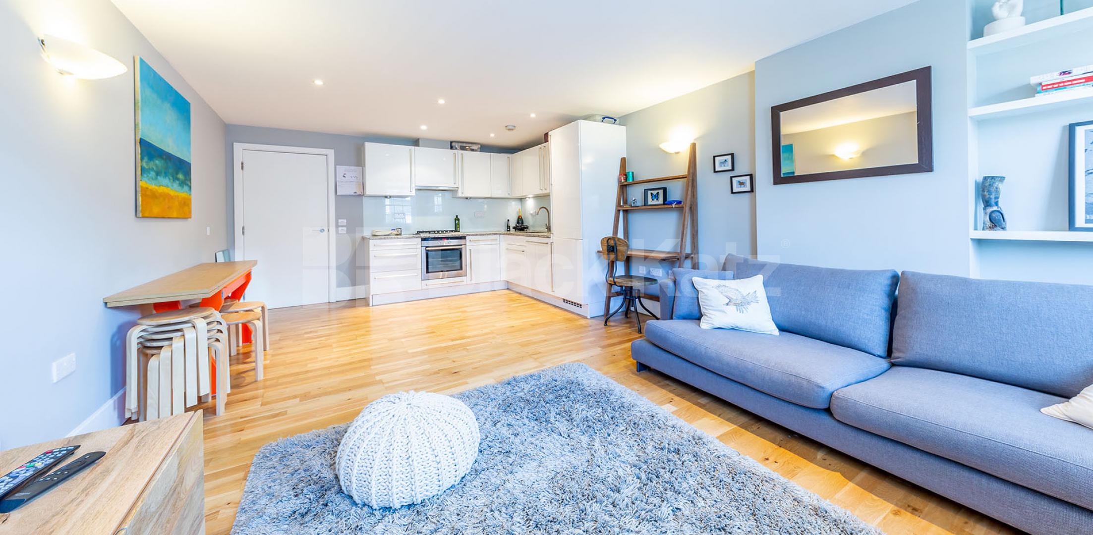 			STUNNING ONE BED IN CAMDEN!, 1 Bedroom, 1 bath, 1 reception Flat			 Kings Terrace, CAMDEN